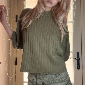 URBAN OUTFITTERS OLIVE GREEN RIBBED KNIT BALLOON SLEEVE CROPPED SWEATER - S